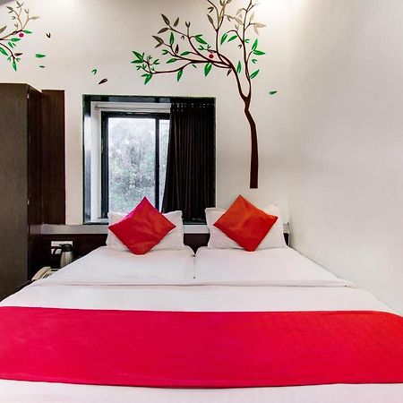Oyo 11548 Hotel Mrunal Palace Evrengabad Dış mekan fotoğraf