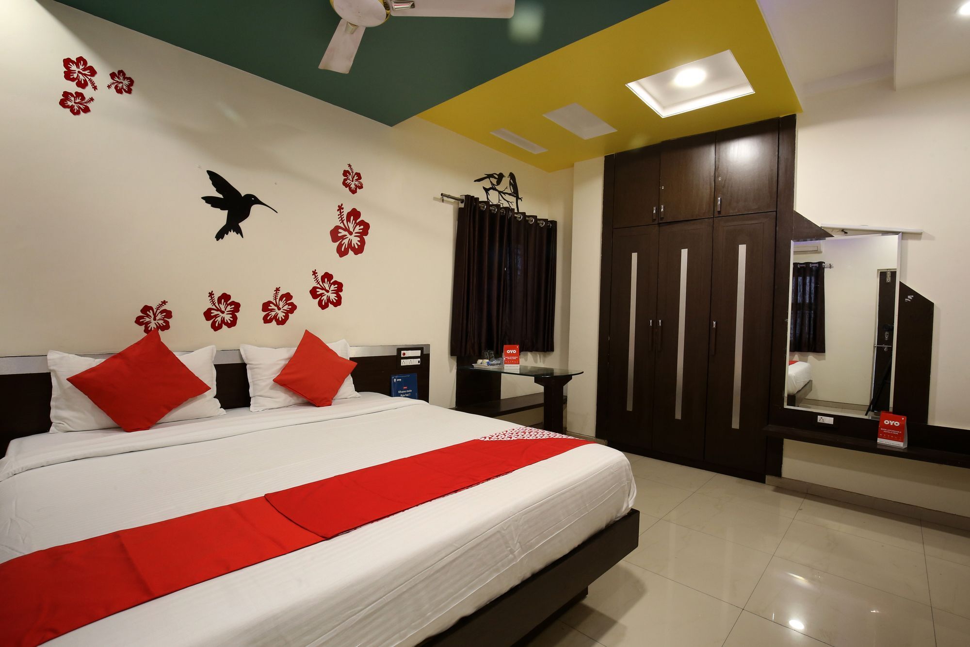 Oyo 11548 Hotel Mrunal Palace Evrengabad Dış mekan fotoğraf